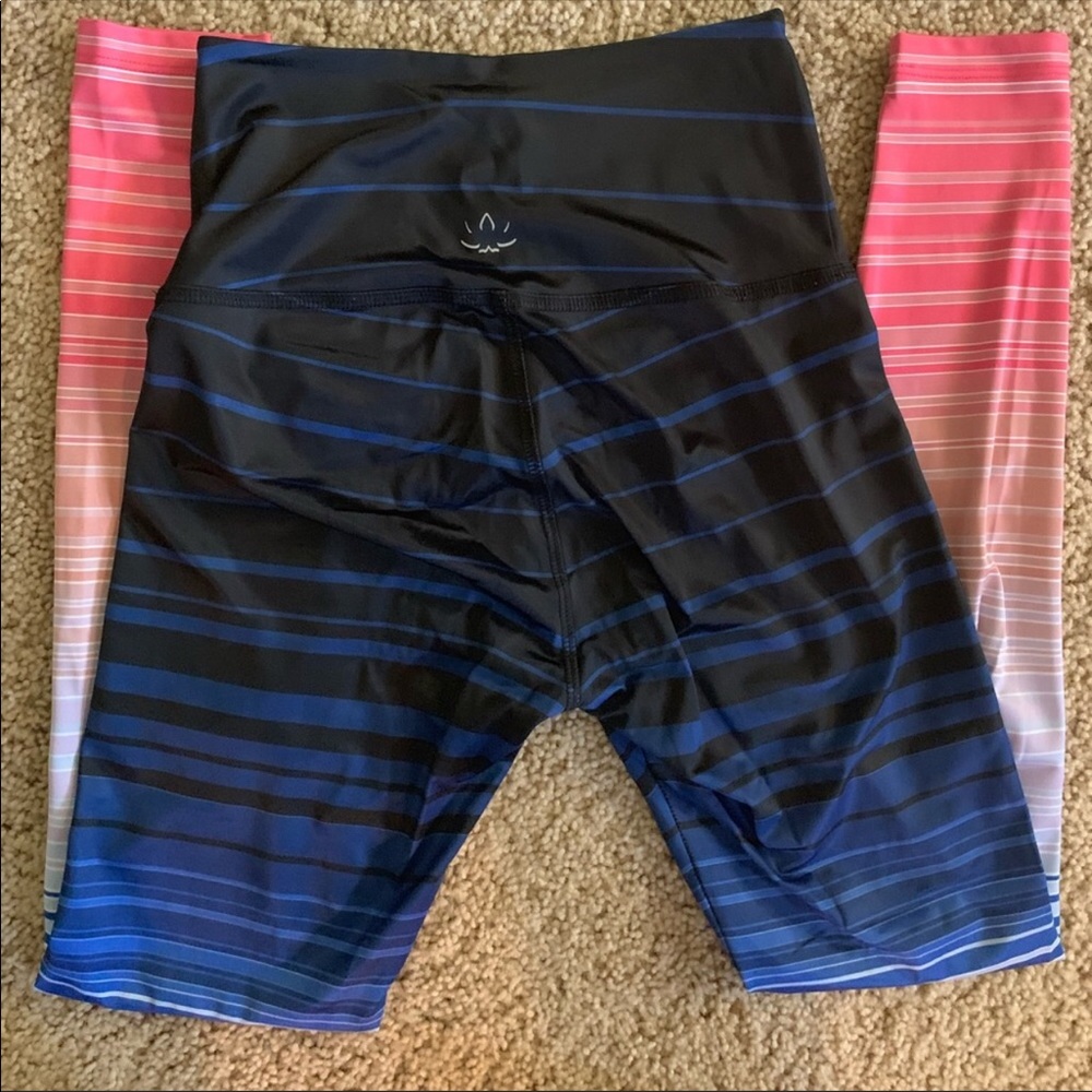 Beyond Yoga | Lux Ombre Leggings - Picture 11 of 12